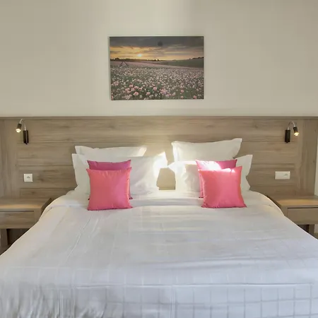 Hotel Domaine Mandarine & Calvi (Corsica)