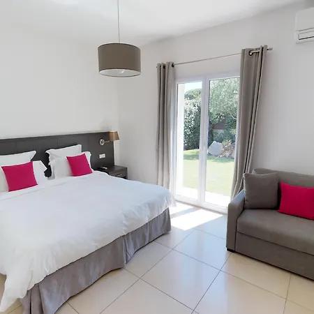 Hotel Domaine Mandarine & Calvi (Corsica)