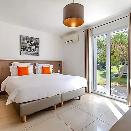 Domaine Mandarine Private Pools &